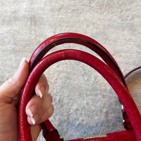 KATE SPADE Rialto Place Alessa Croc Embossed Red Leather Satchel Bag  Mobwife - Picture 6 of 8